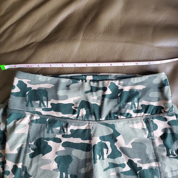 Ivory Ella Esma Camo Legging Elephant Print - Green Women's Size Small - Picture 12 of 16